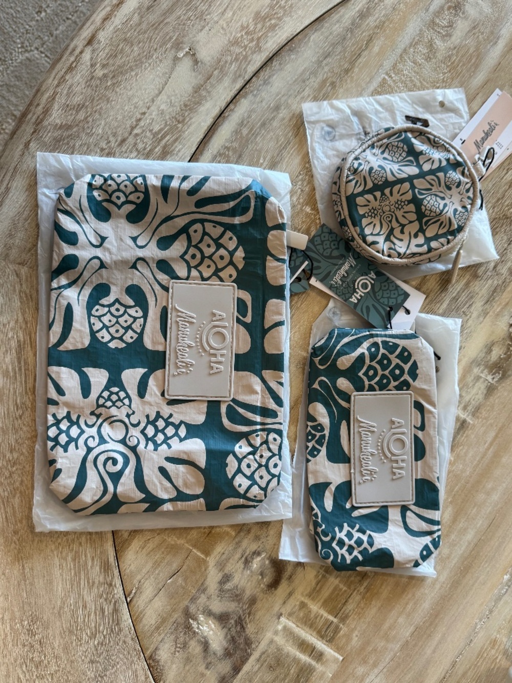 ALOHA Collection X Manuheali'i Special Edition Atlantic/Sandstone SET of 3 NWT